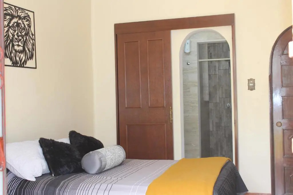 Habitaciones 1 acceso independiente y autonomo Puebla