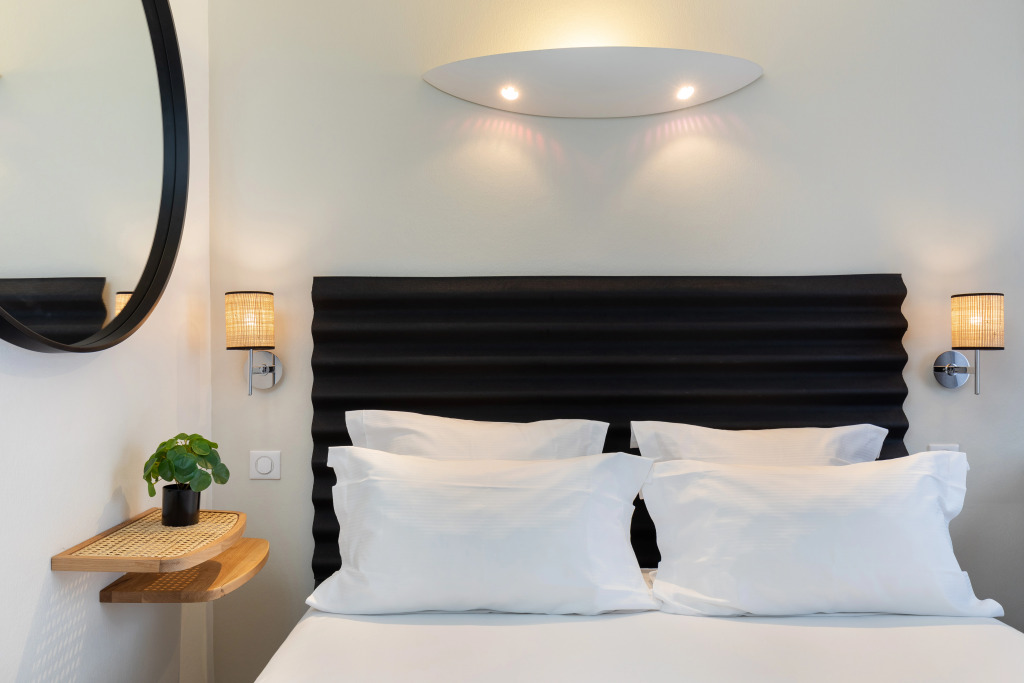 Hôtel Chromatics & Restaurant Hill Club by HappyCulture