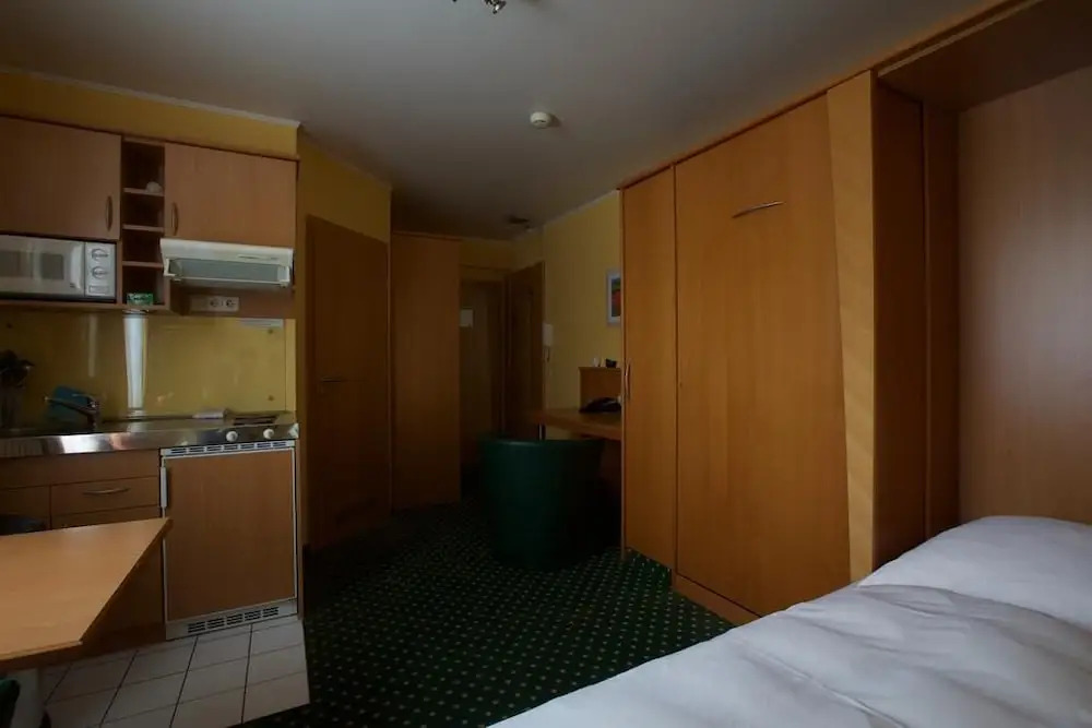 Au Ptit Max - Studios hotel