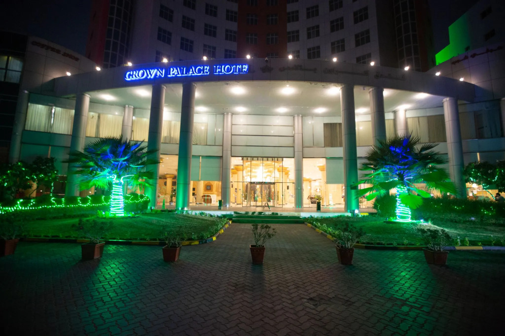 Crown Palace Hotel