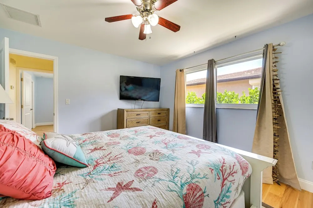 Pet-friendly Naples Vacation Rental Near Beach!