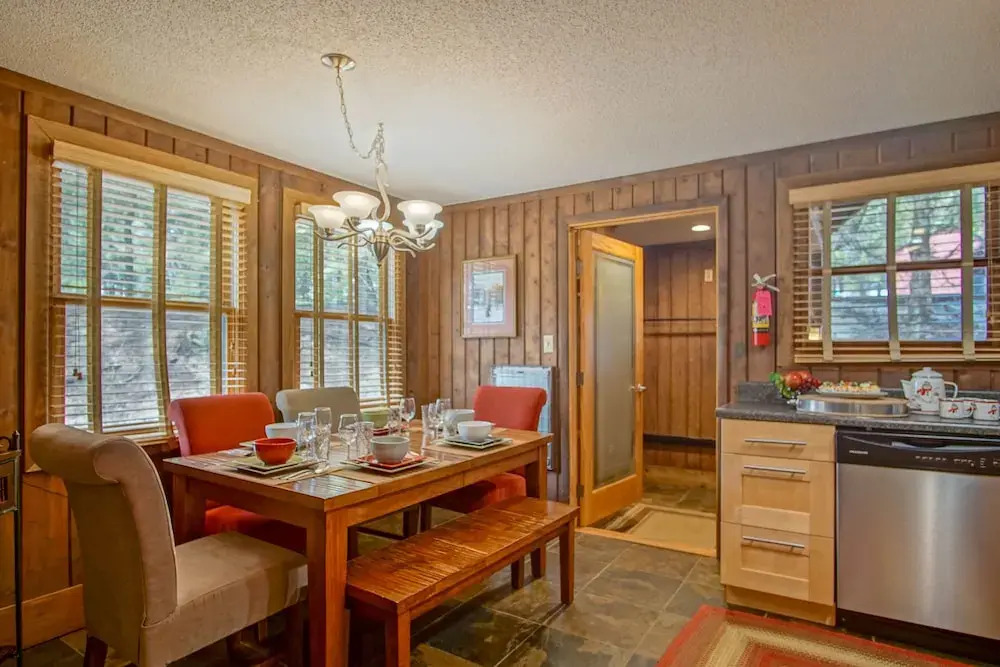 Tree Top 19, Snowpeak 2 Bedroom Spectacular Townhome Slope Side