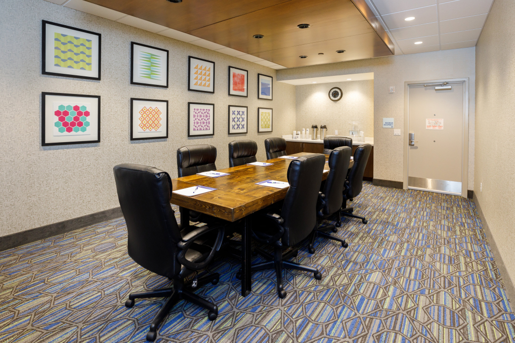 Holiday Inn Express & Suites - Sturbridge by IHG
