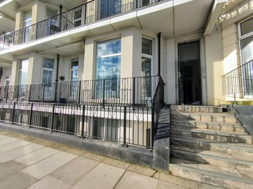 Golden Tides Seaside Retreat in Saint Leonards