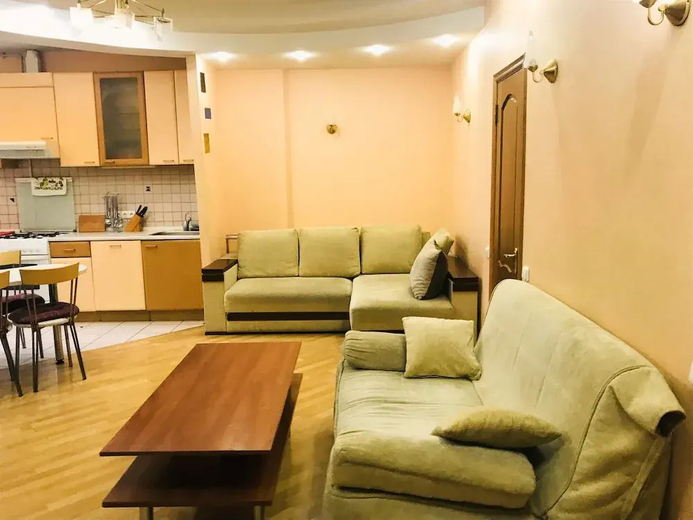 Просторные ап-ты KyivHome на Крещатике