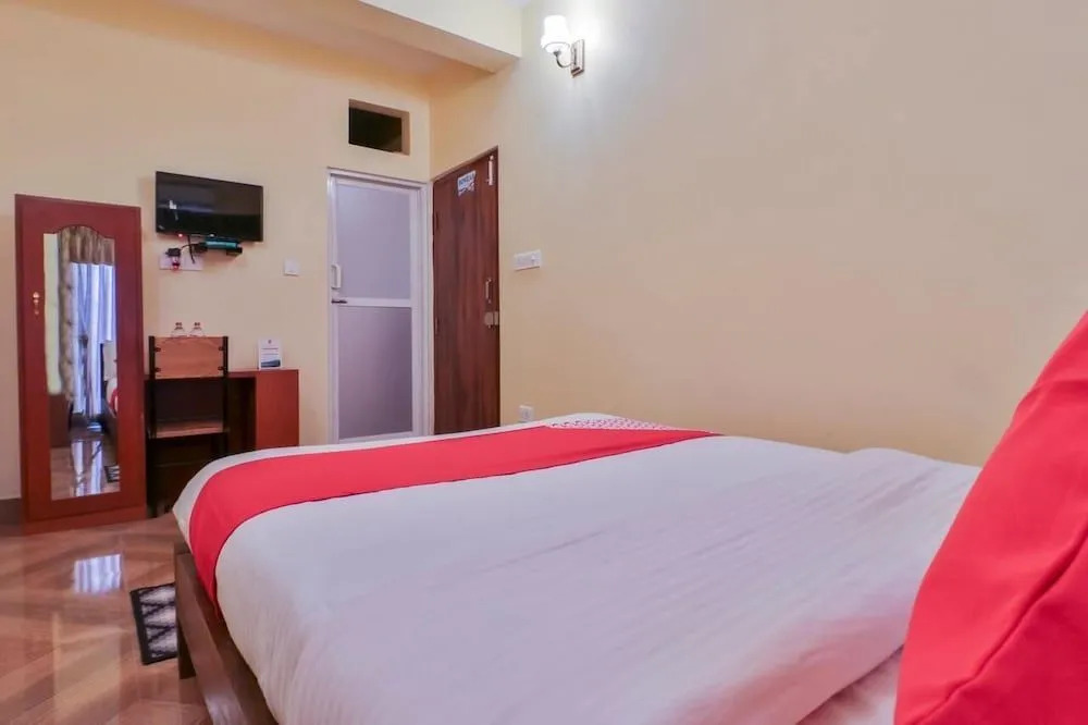 Oyo 748 Hotel Blue Himalayan