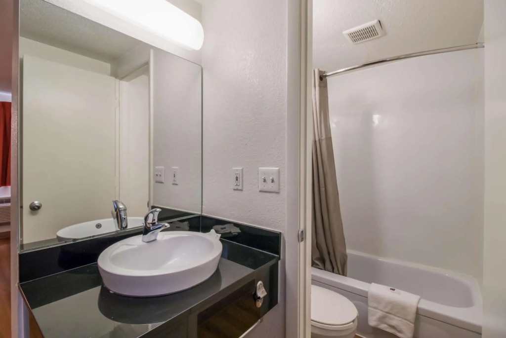 Motel 6-Fargo, ND - West Acres - North Fargo
