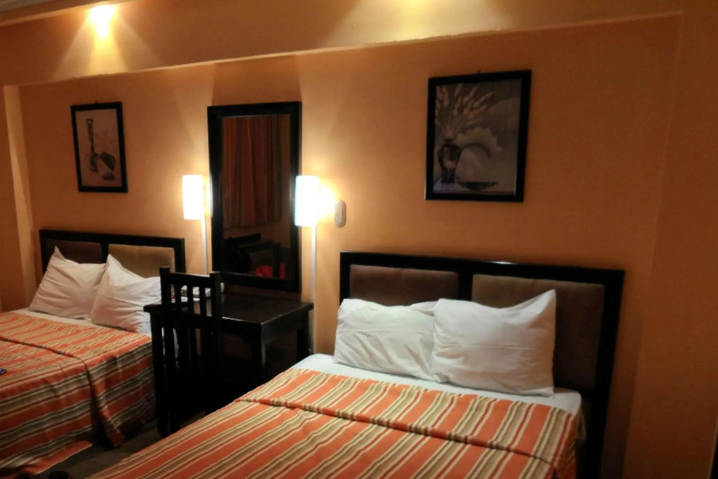 Hotel Le-Gar