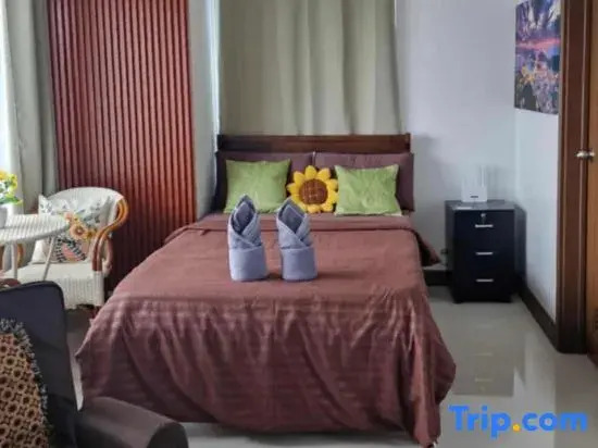 Spacious Studio Unit With Balcony and Seaview