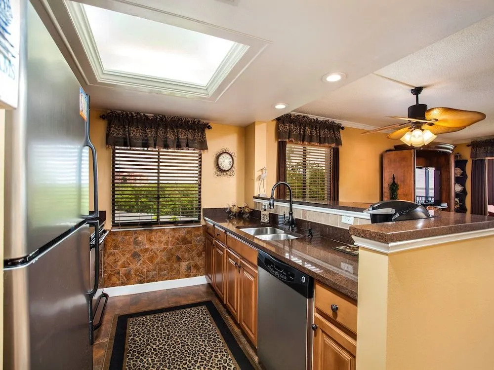 Windward Point 212