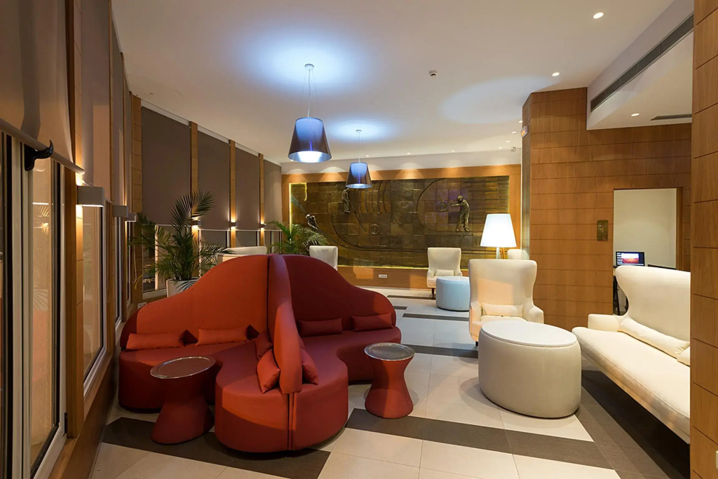 Golf Royal Hotel