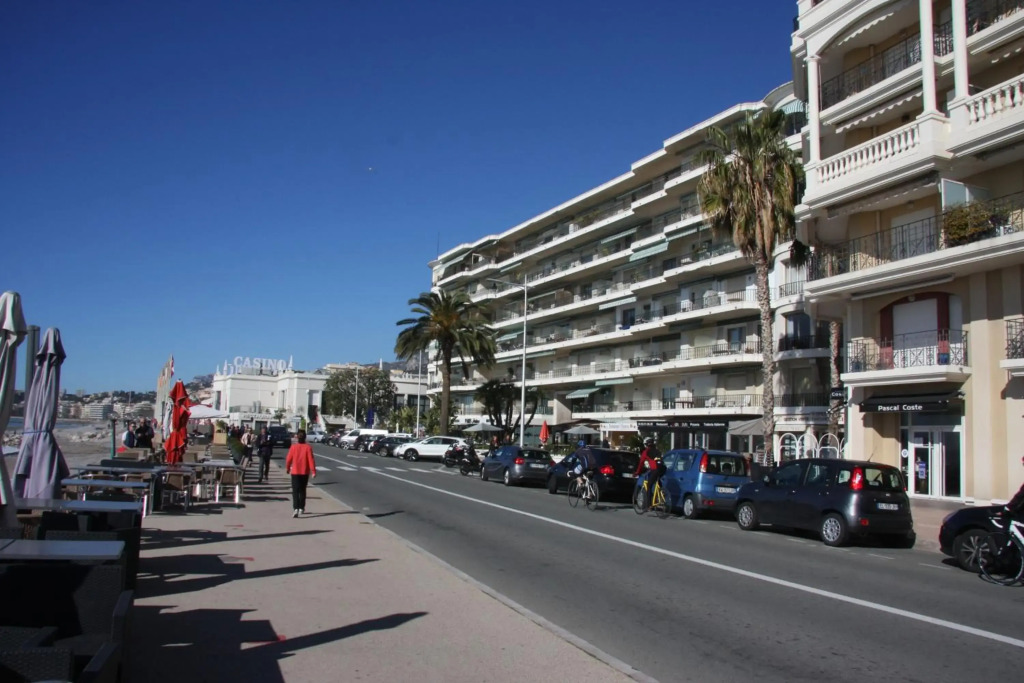 Sharon Apartment in Victoria Beach
