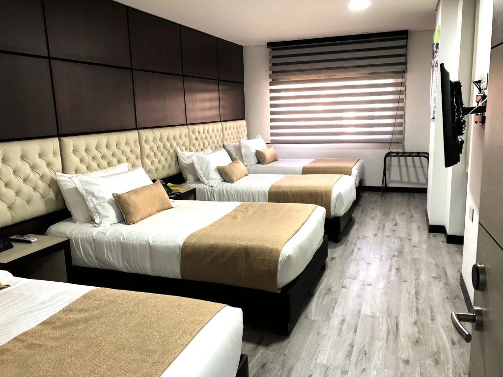 Boutique City Center 2