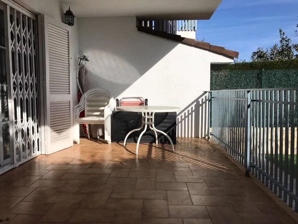 Planta Baja César Martinell con Jardín y Barbacoa - 115B