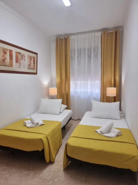 Happy House - Central Apartment