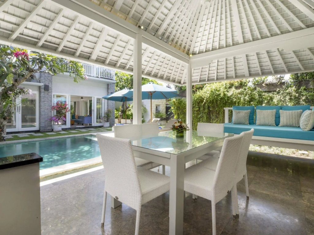 Villa Alun by Villa Finder