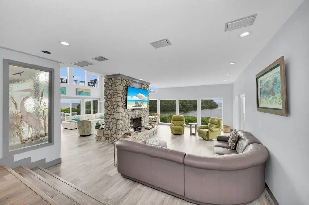 Bay House Retreat managed by Beach Retreats