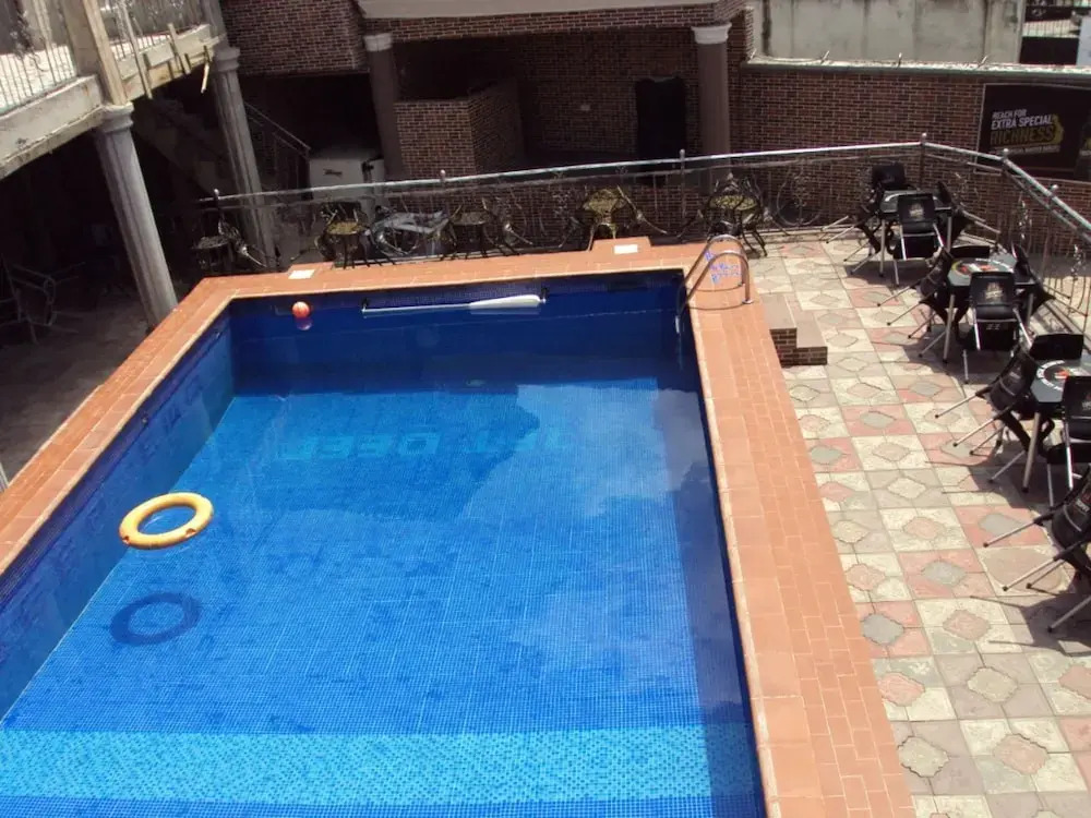 Elite Poolbar & Lodge