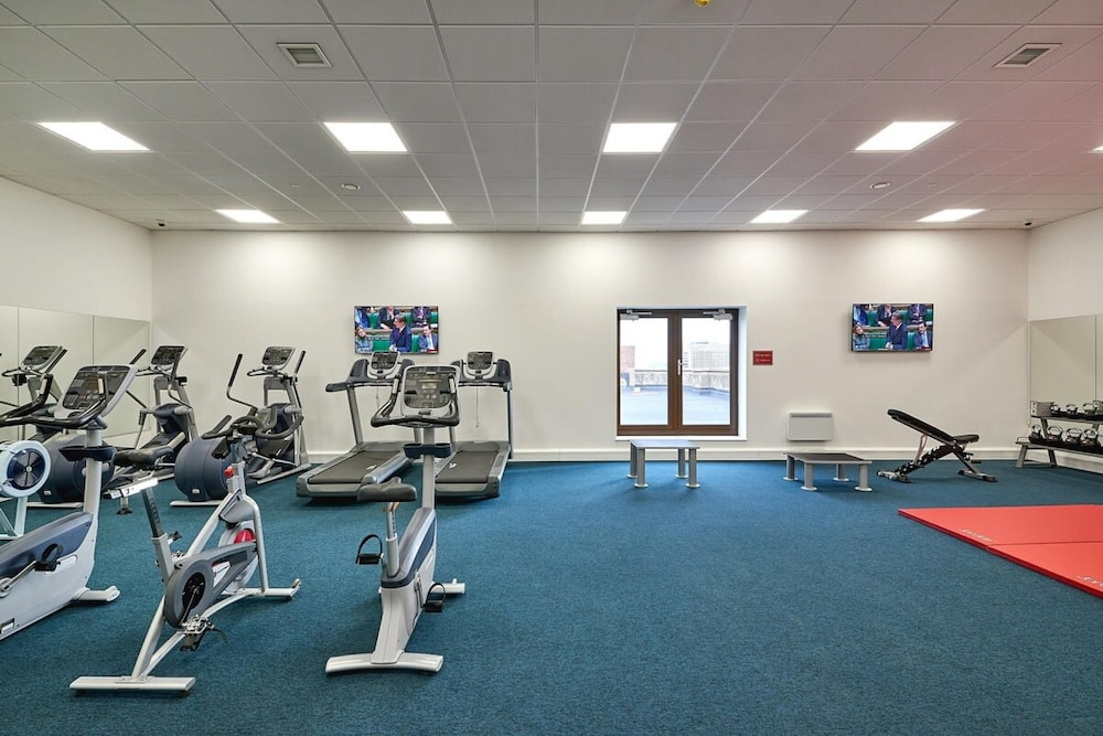 Sevenstays Broadway Residences - Gym and Parking