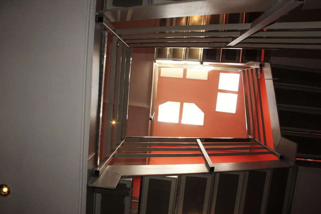 Forty8 Backpackers Hotel