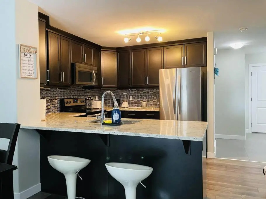 Charming 3BR Detached House in Stonebridge