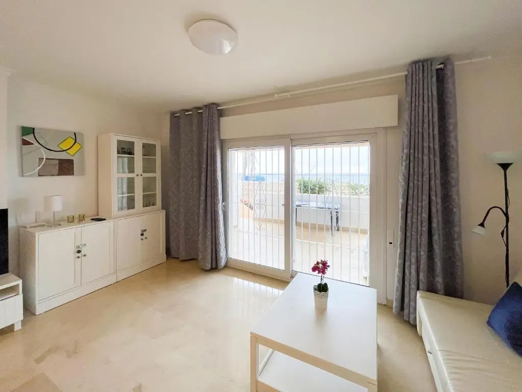 61-Beach Front Apartment with Stunning Views in Fuengirola