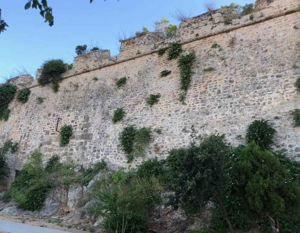 Apartment De Jardines