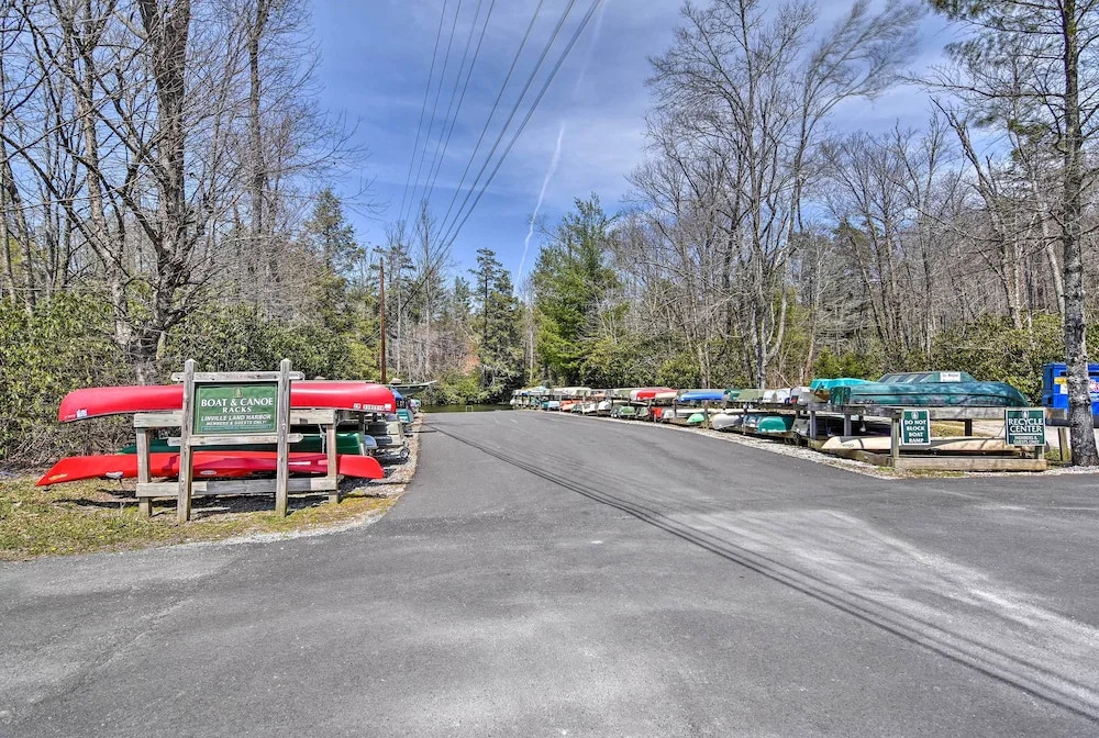 Pool & Golf Club! Riverfront Retreat in Newland