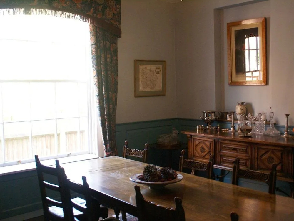 Trelough House B&B