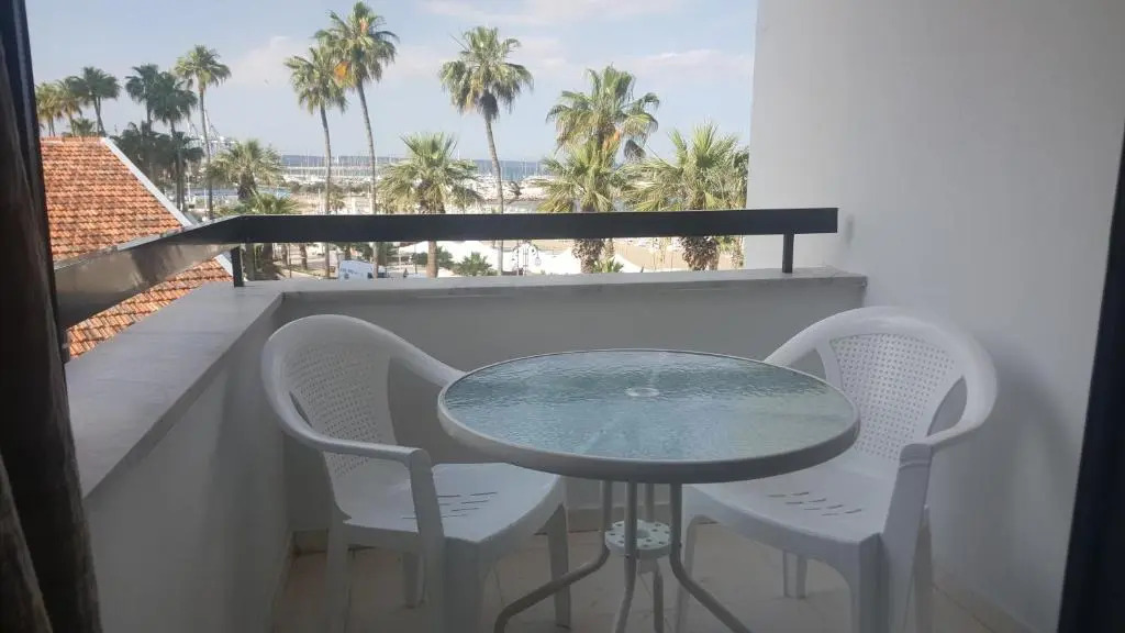 Alex Beach Apartment 203