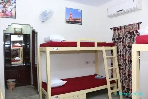 Elements Hostel