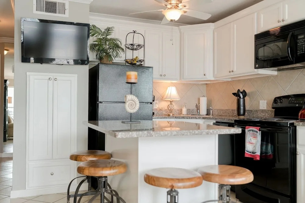 Sandy Toes 1 Bedroom Condo