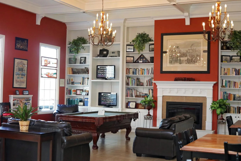 Depot Inn & Suites