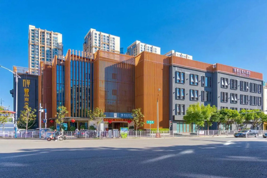 Wanhua Boutique Business Hotel (Tongde Plaza Branch, Kunming Baiyun Road Metro Station)