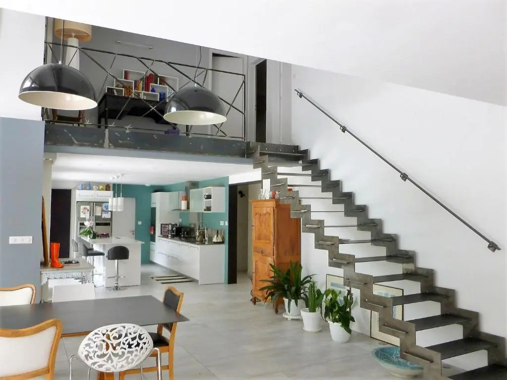 Ref 111 Seignosse, Villa de standing 4 étoiles partiellement climatisée avec piscine chauffée et Wifi au calme sur terrain 1100m2