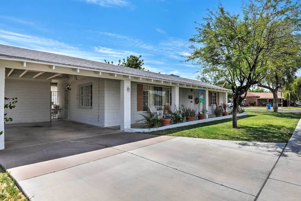 Central Phoenix Home < 3 Mi to Downtown!