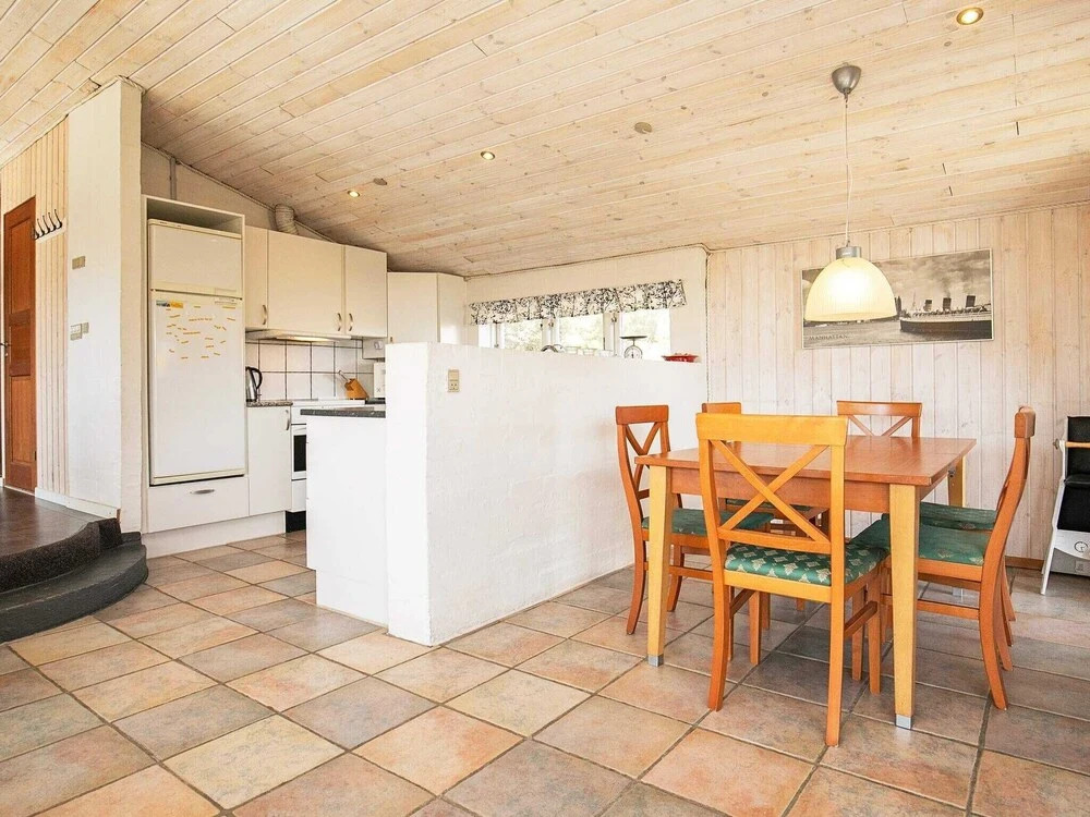 Cozy Home In Vejers Strand With Wifi