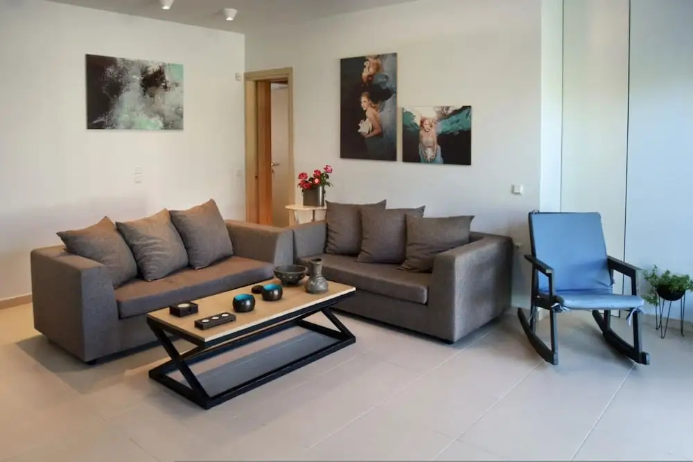 Lovely 8-bed Villa in Ano Korakiana - Villa K&K