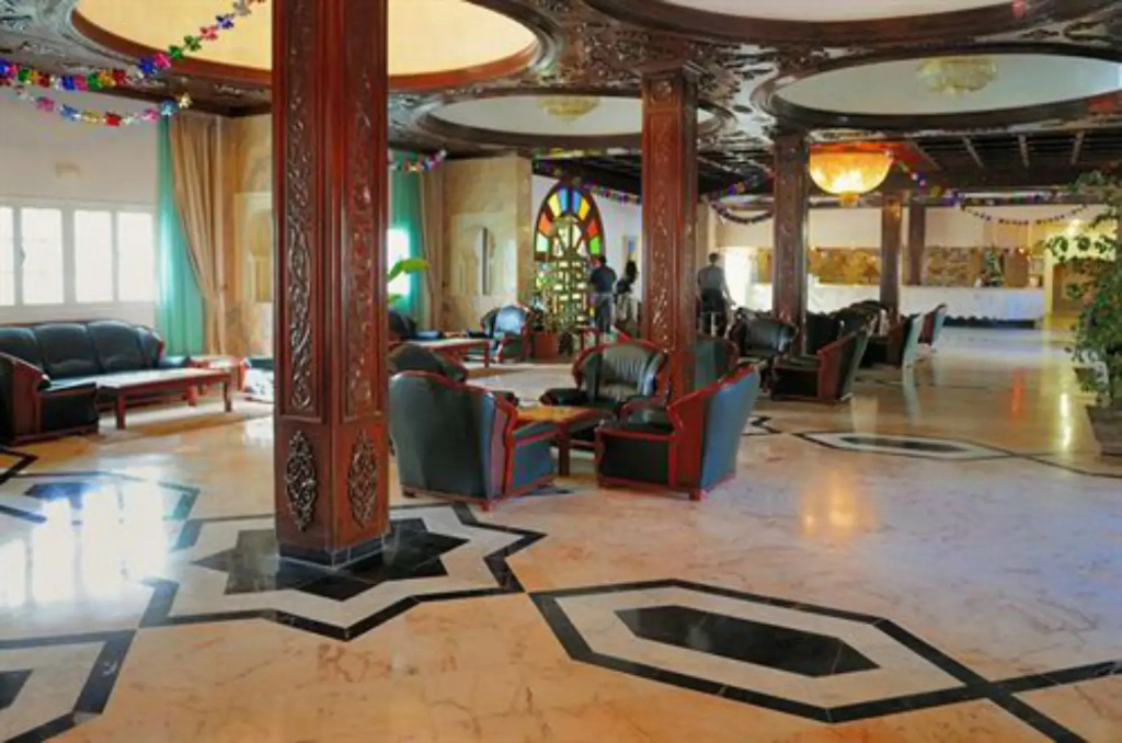 Hotel Marabout - Families and Couples Only