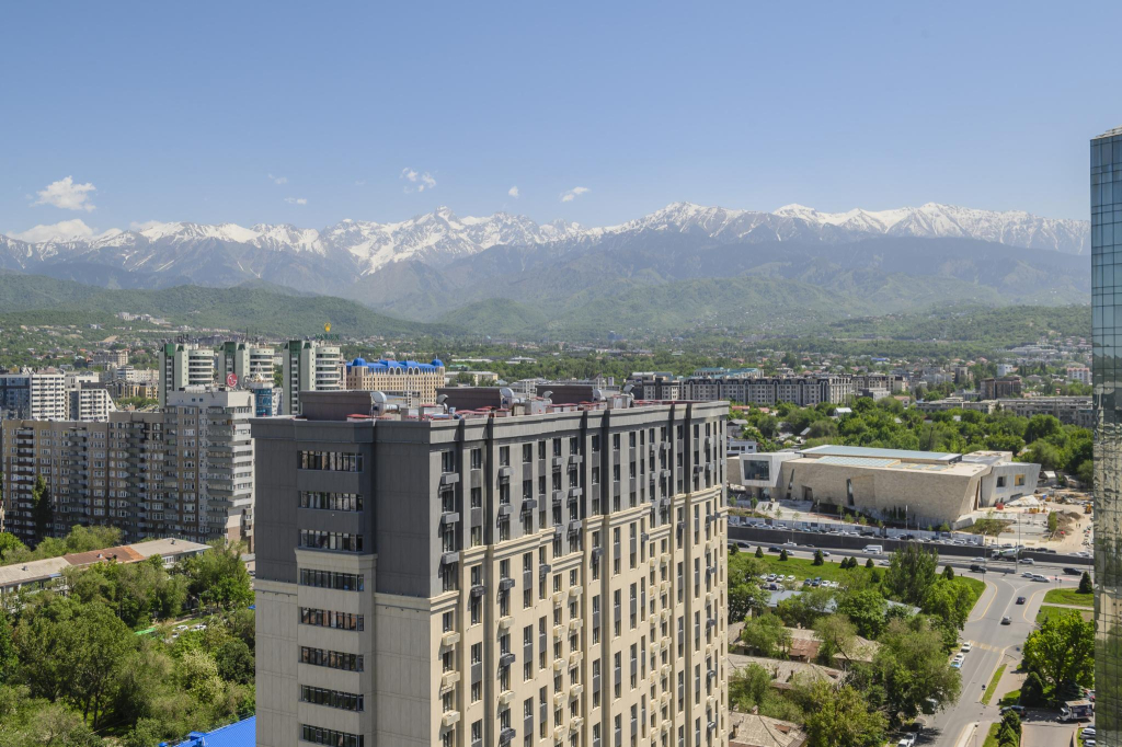Almaty Apartments (Алматы Апартментс) на проспекте Аль-Фараби  9 блок 5Г