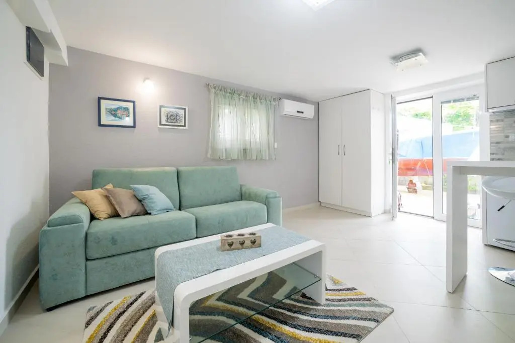 Apartments Teodo