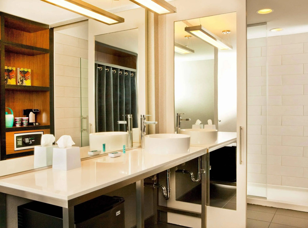 Aloft by Marriott Raleigh