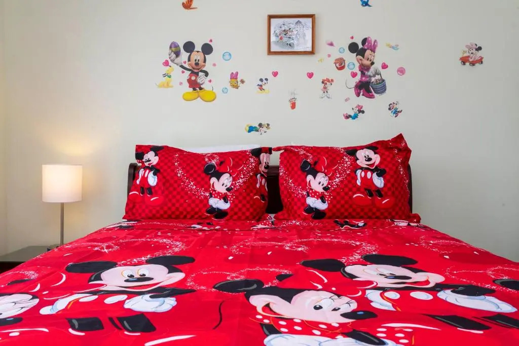 7 Bedroom Mansion Near Disney