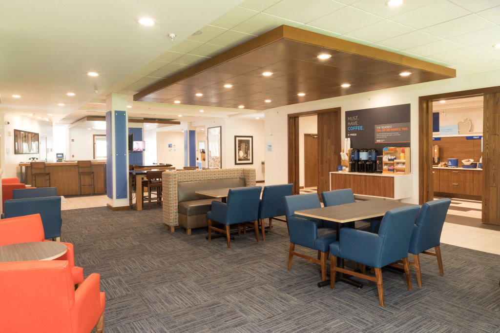 Holiday Inn Express & Suites - Portage by IHG