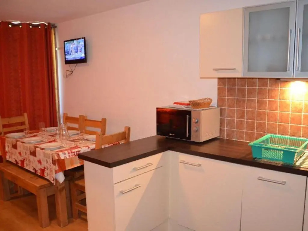 Appartement Les Menuires, 2 pièces, 5 personnes - FR-1-452-41