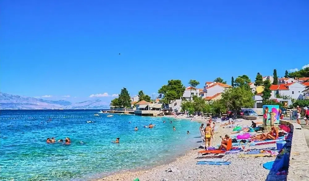 Ela - First row to the Sea - A1 Veliki