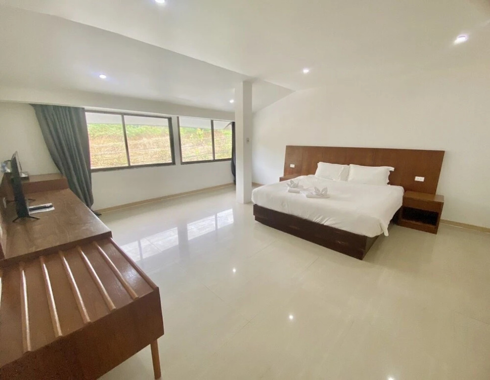 V Beach Resort