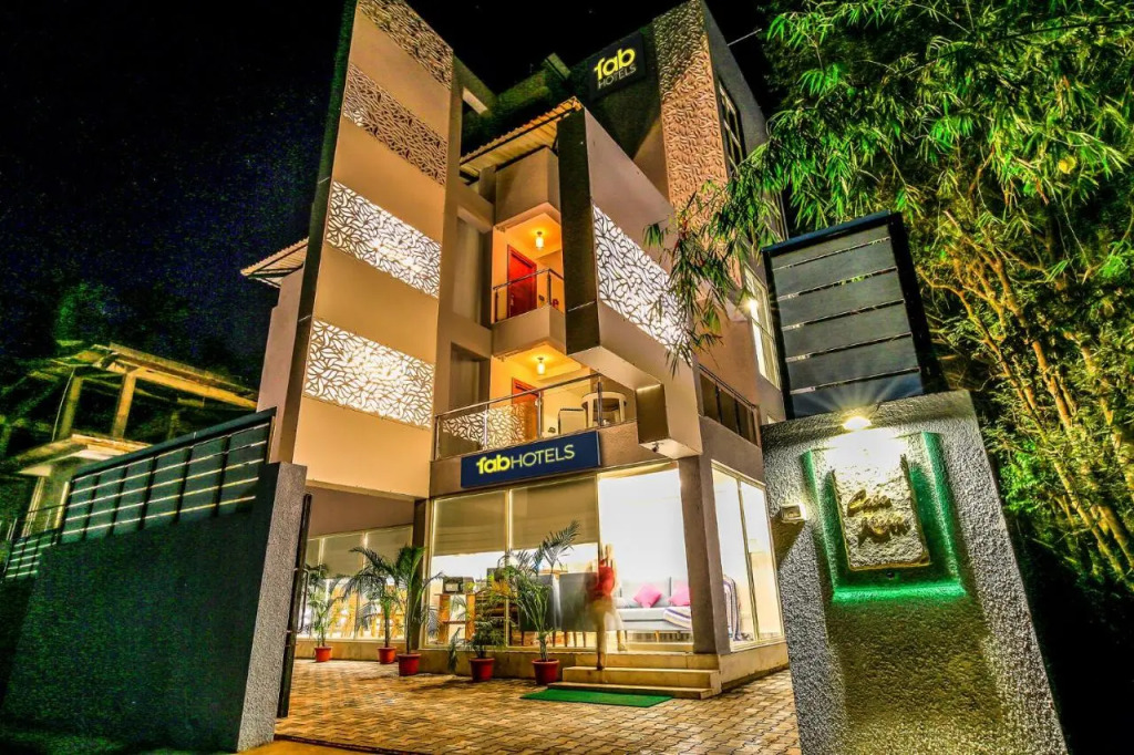FabHotel Casa Kiara With Pool Side Bar, Calangute