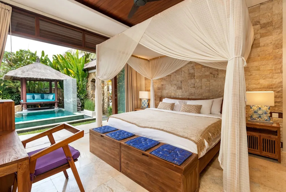 Villa Liang by Villa Finder