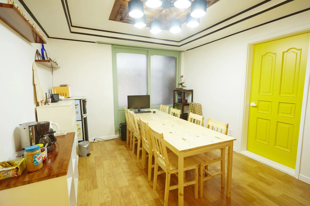 Owl Guesthouse - Hostel